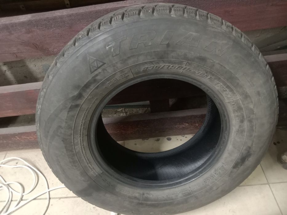 Triangle 235/75/15