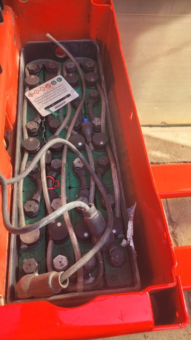 transpalet electric linde T 16 liza ridicare hidraulica marfa paleti