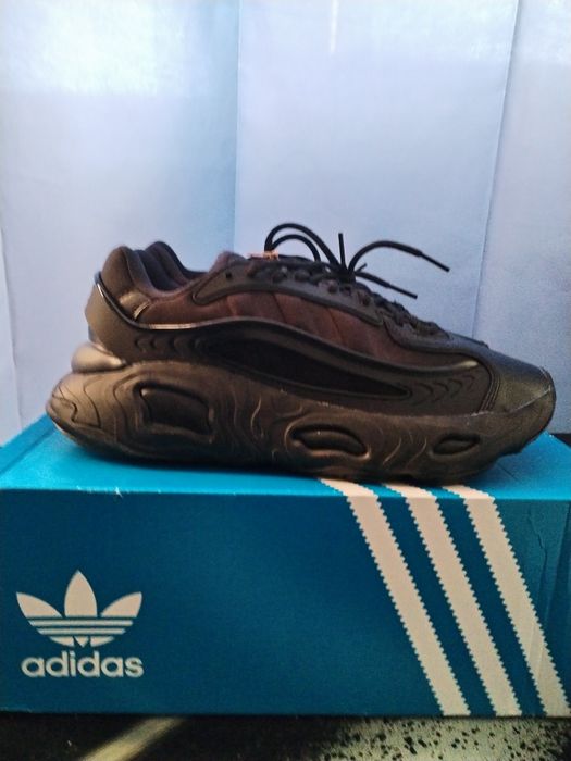 Adidas Oznova 44номер 28см.