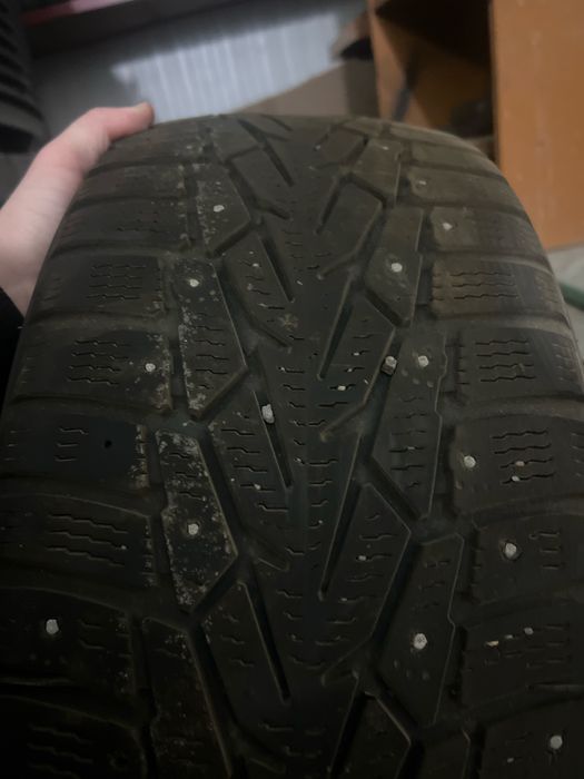 Резина зимняя R17