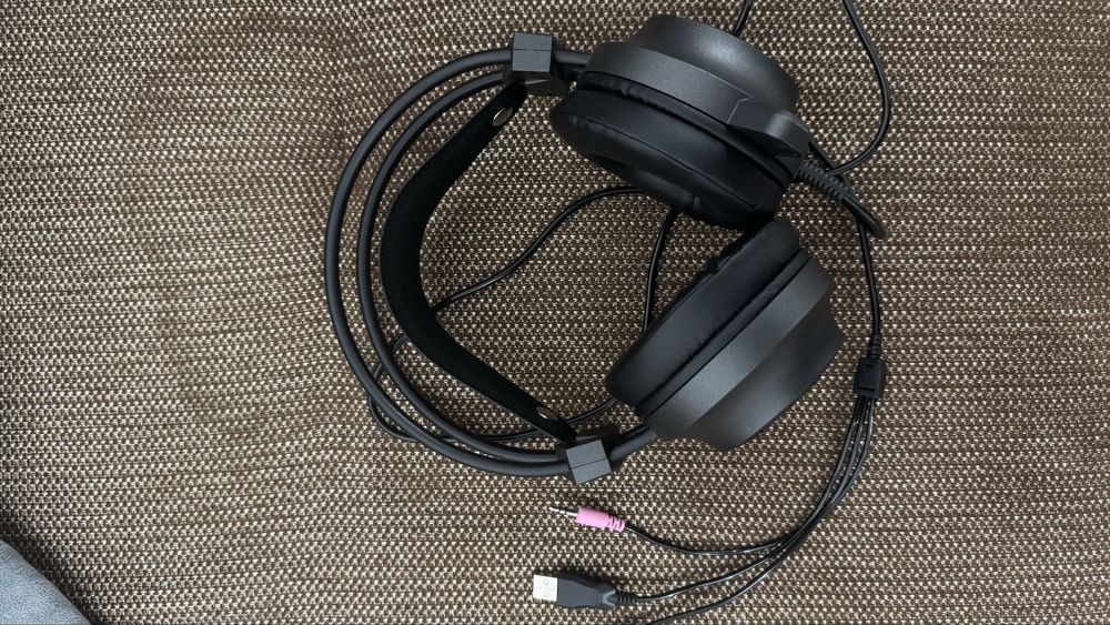 Продам игровые наушники