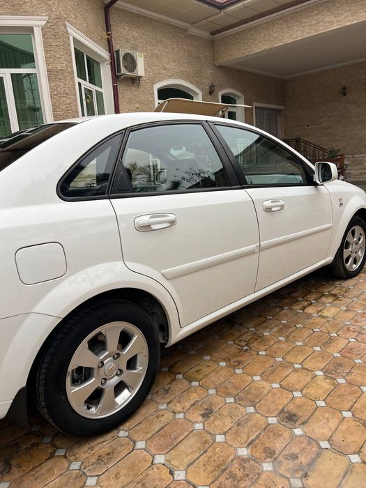 Gentra 2023 | Avtomat | 11 000 km | Oq | Ideal