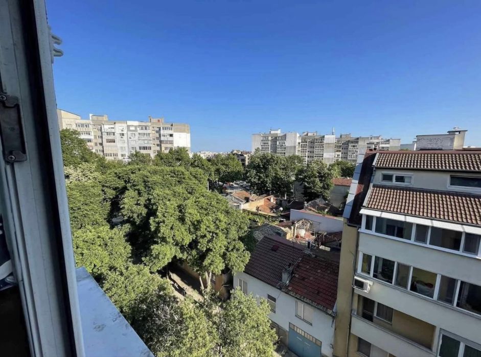 Дава се под наем Тристаен апартамент в Варна, Лятно кино Тракия - 60 кв.м за 797.64 € - Снимка #1