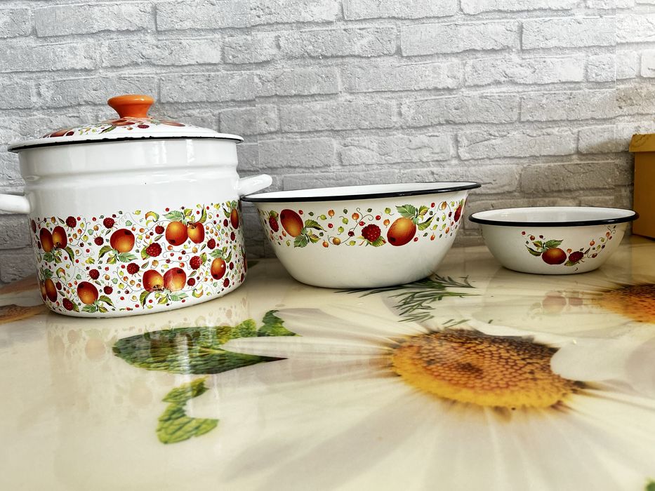 Эмаль набор кастрюл