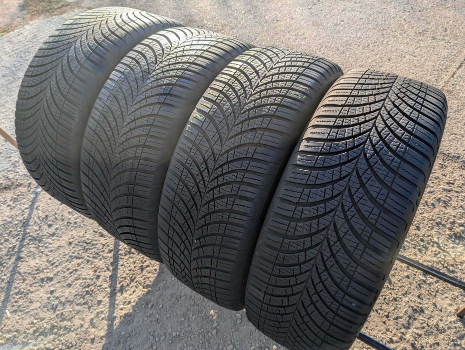 SET 4 Anvelope All Season 235/45 R21 + 255/40 R21 GOODYEAR Vector 4 Seasons Gen 3 SUV - XL
