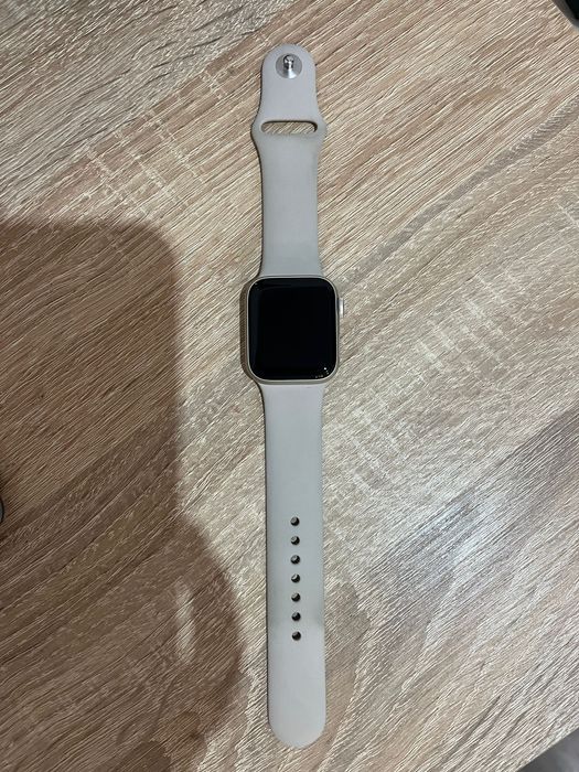 Vând Apple Watch SE(Gen 2)