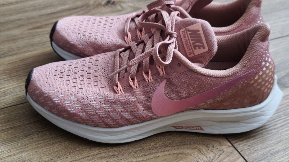 Nike дамски маратонки 37,5