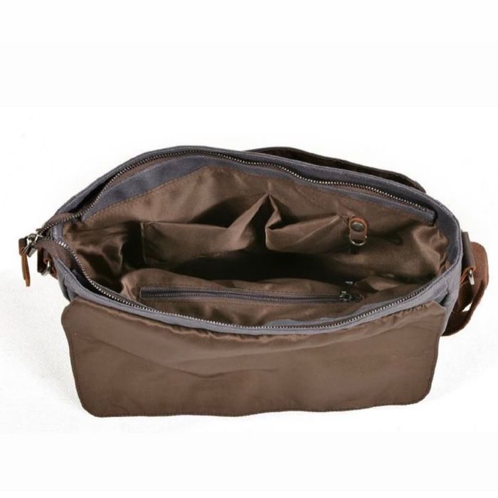 Сумка- мессенджер ,8000 тыс.тенге