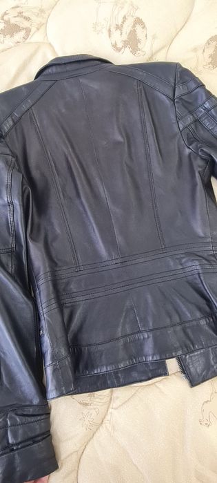 Продам кожаную куртку