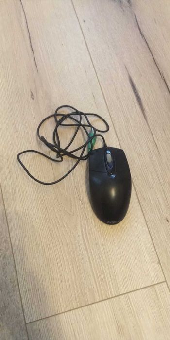 Mouse cu mufa PS/2   6 pini
