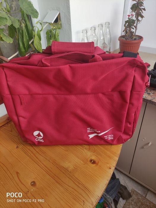 Червена всекидневна дамска чанта