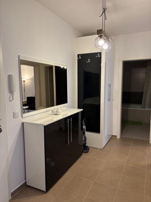 Apartament cu 2 camere de vanzare.