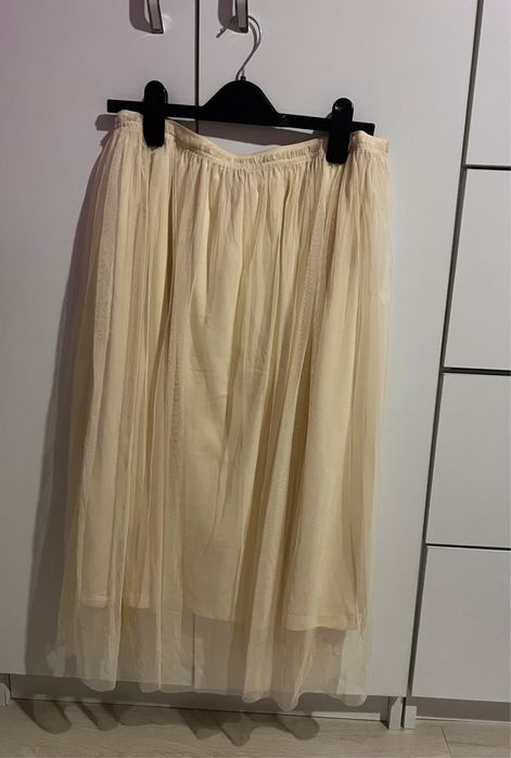 Пола Калиопе, бежова, тюл – като нова