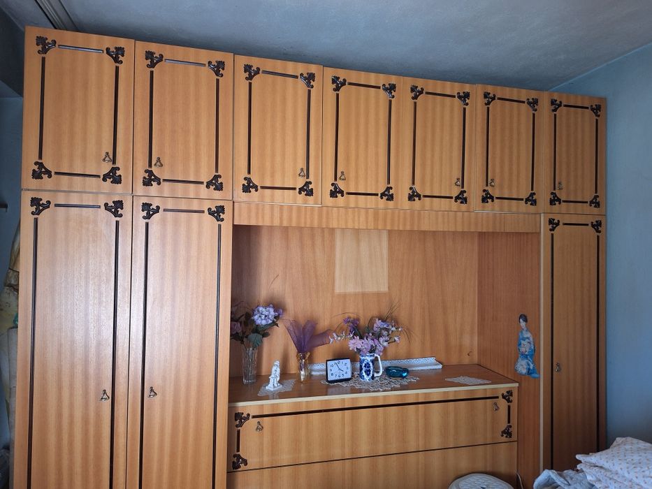 Секция за спалня или хол.