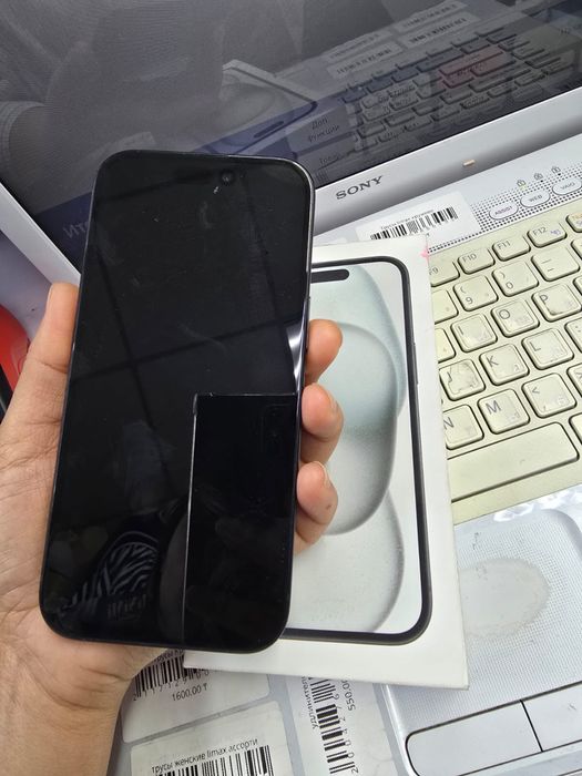 Продам Айфон 15 128gb
