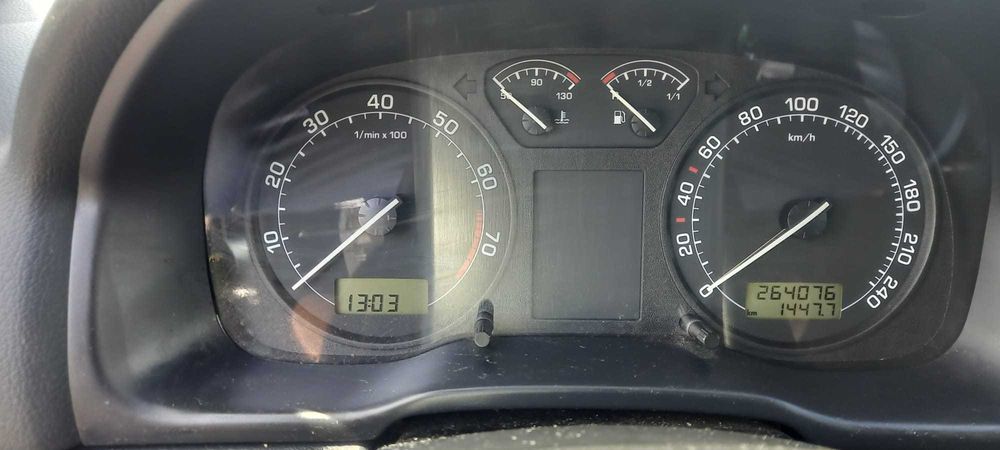 Skoda   Octavia  1    1,6   benzina