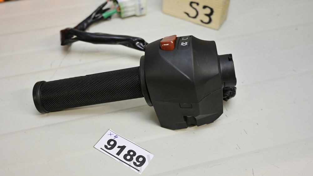 Husqvarna Svartpilen 401 2018 2023 Maneta de acceleratie dreapta