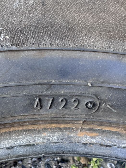 215/75R16C Nexen.