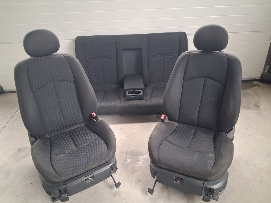 Салон за Mercedes W211