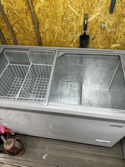 Продам Морозильник