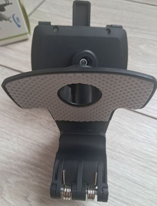 Держатель телефона продам.