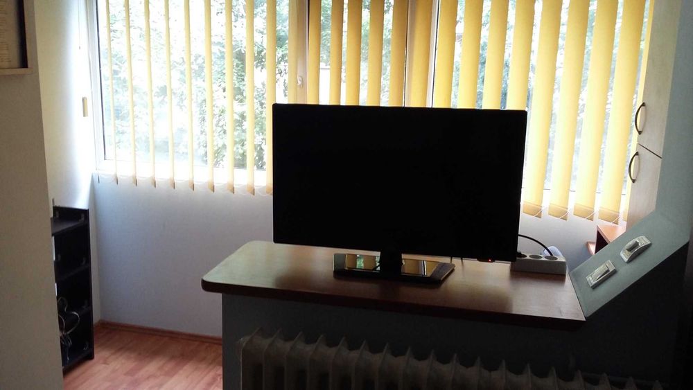Persoana fizica ofer spre inchiriere apatament 3 camere etajul 1 din 4