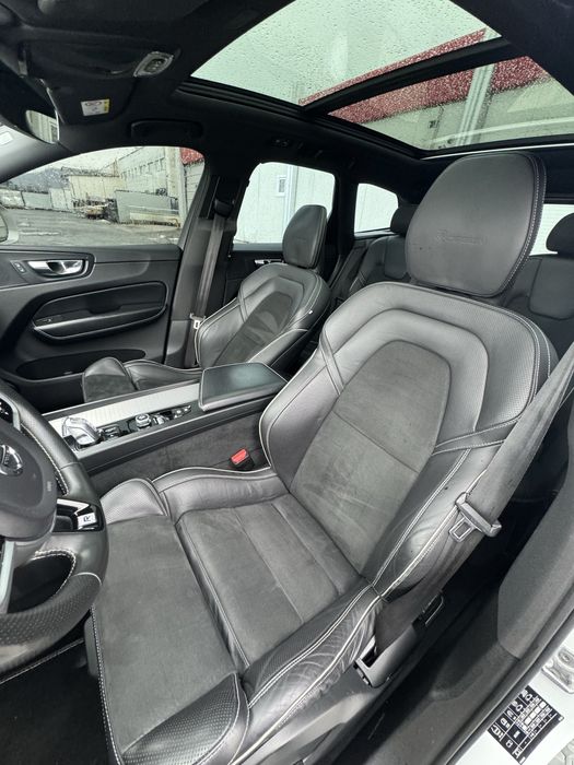 Volvo xc60 R-Design T8 plug in hybrid 400cp