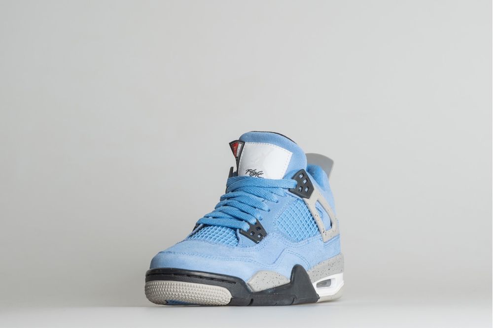 Jordan 4 Retro Blue University