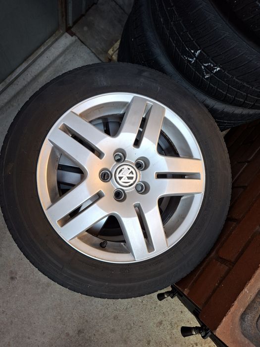 Vând jante 5x100 + anvelope de vara r15 VW Polo