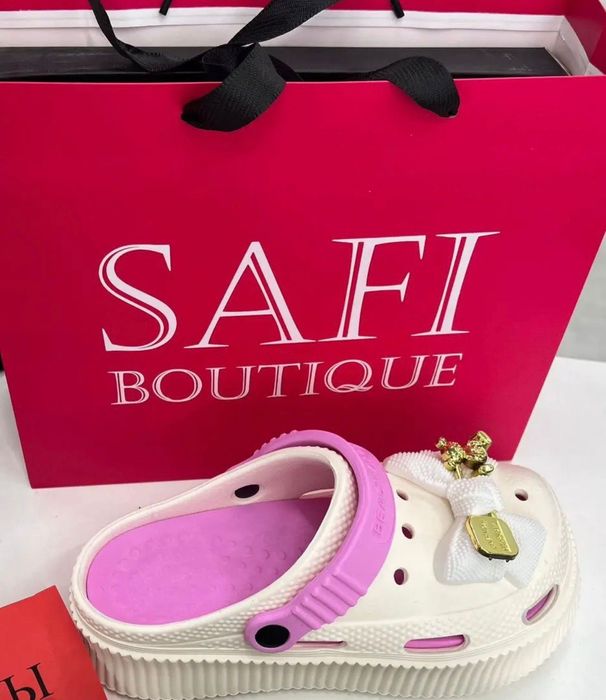 Продам новые кроксы!