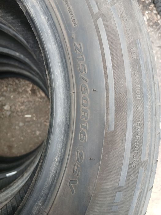 Шины комплект 215/60/16