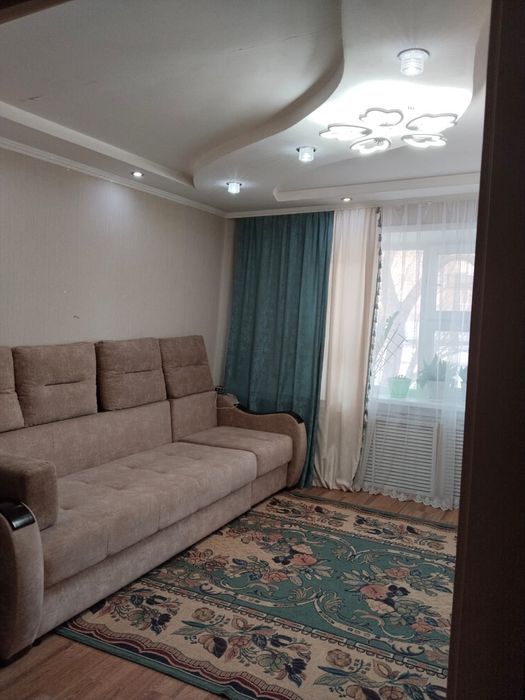 Продам 4 х комн квар. 6-86, 1  этаж.