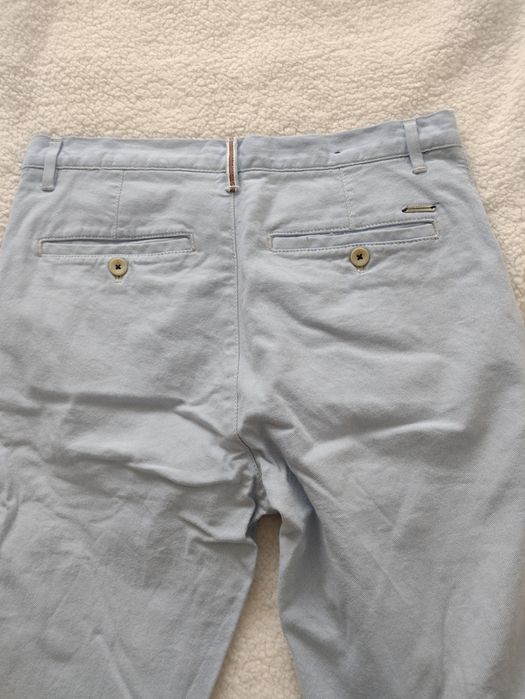 Pantaloni bărbați Zara