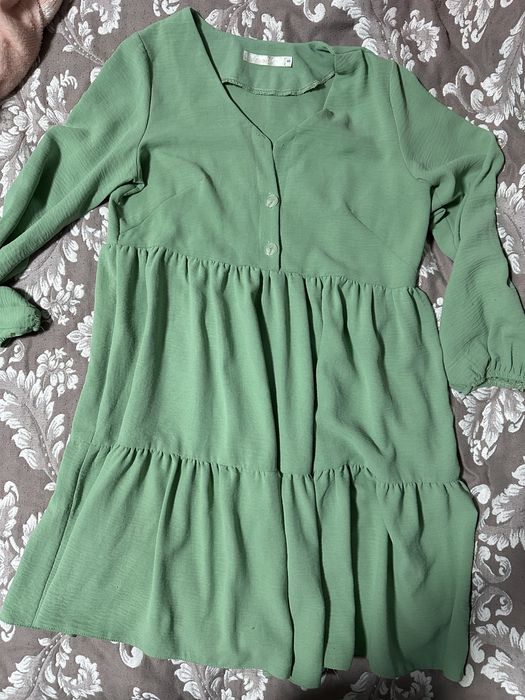 Продам платье по 1000тг