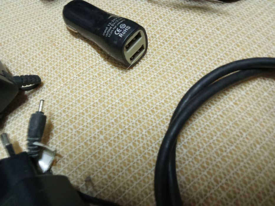 Продам разные зарядки кабели