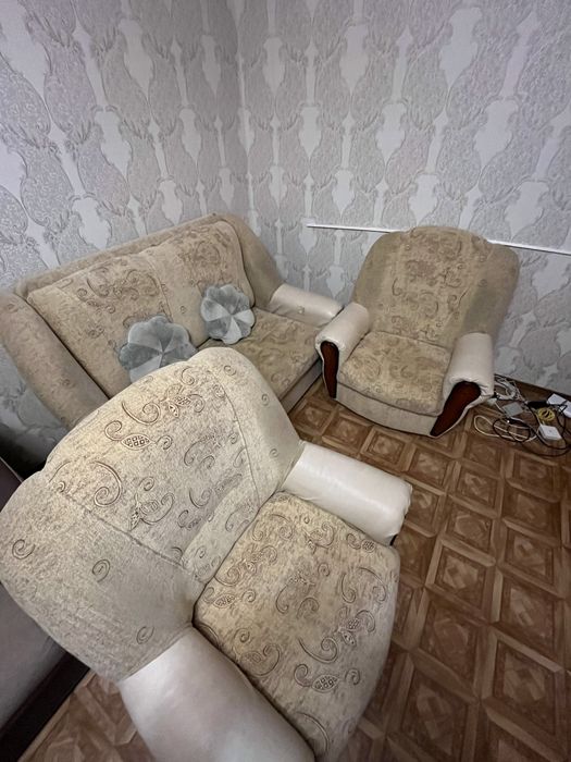 Диван-кровать + 2 кресла