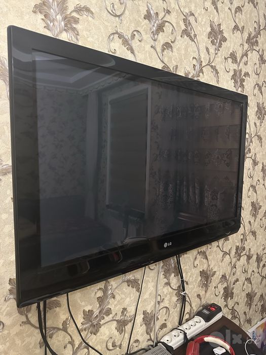Телевизор LG б/у (под ремонт или на запчасти)