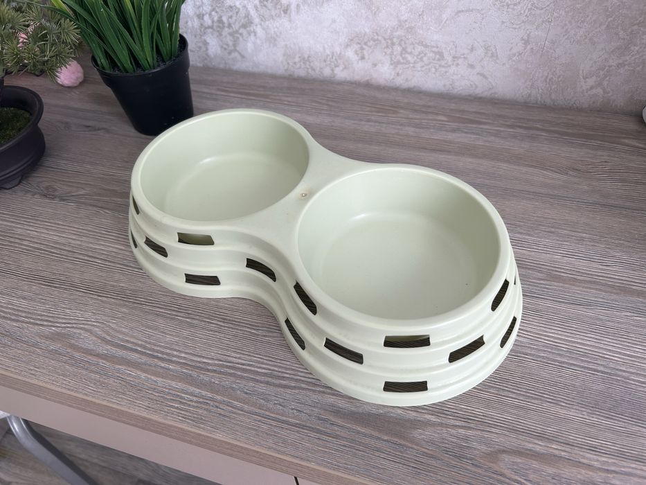 Продам миски для кошек