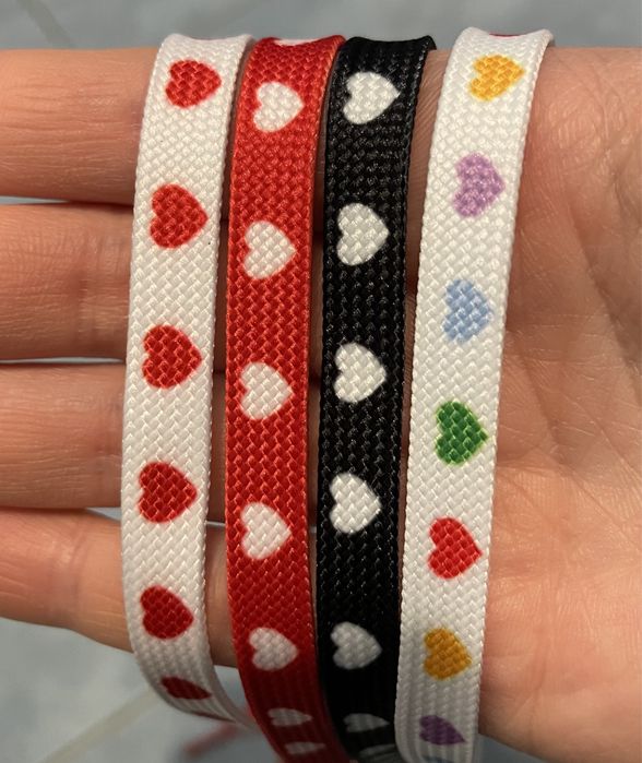 Шарени връзки за обувки/маратонки сърце