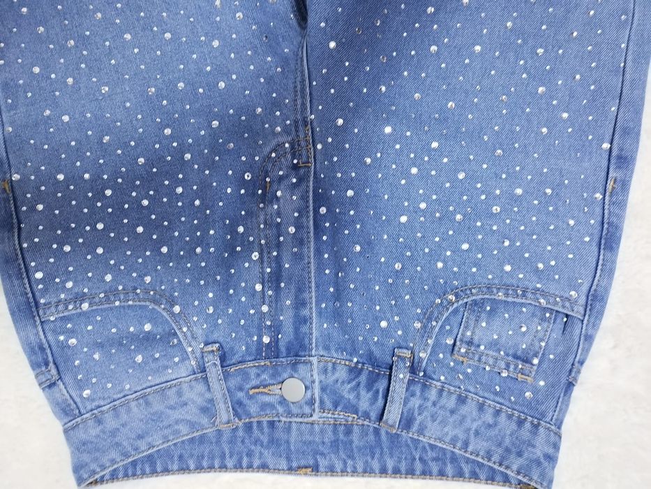 Blugi cu pietricele