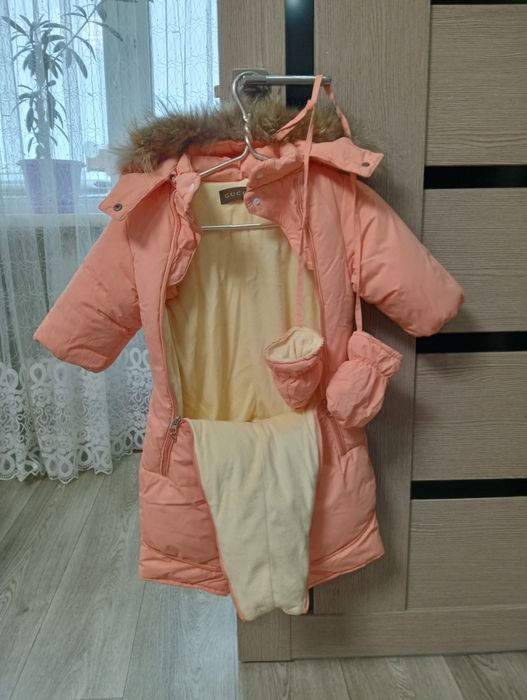 Продам детские, теплые комбенизоны.