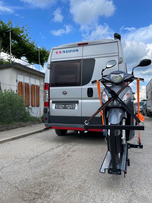 Стойка за мотори или велосипеди за кемпери и каравани