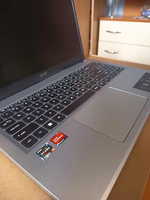 Acer Aspire 3 Ryzen 5 / 16GB / SSD – ca nou, garanție