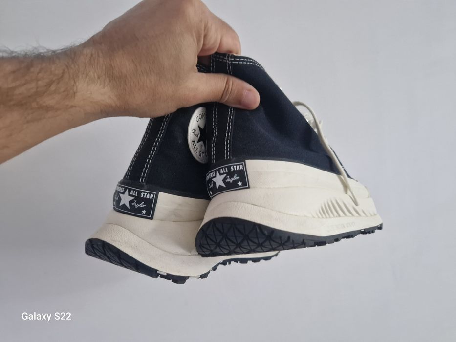 Vând Converse chuck taylor