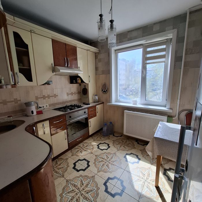 Продам 2хком квартиру район Рахмета.