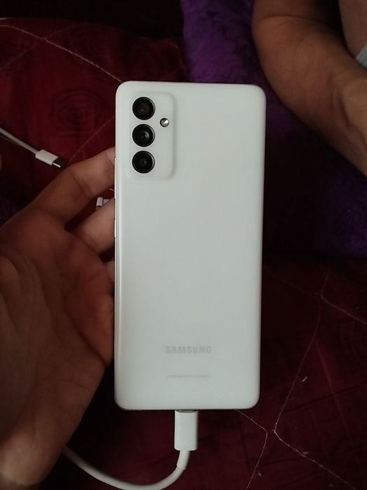 Samsung galaxy A 82  5G  8/128