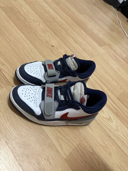 Adidasi Nike Jordan