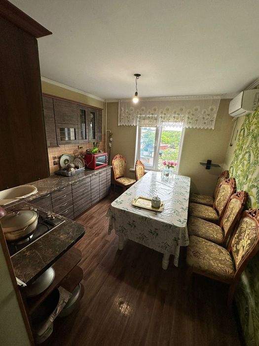 Продаю  квартиру в Талгаре автобаза