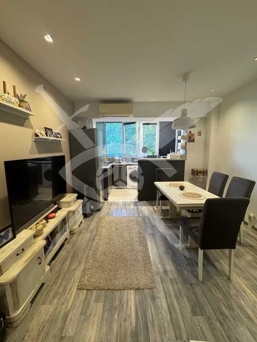 Продава се Тристаен апартамент в София, Младост 4 - 67 кв.м за 3732 €/кв.м - Снимка #1