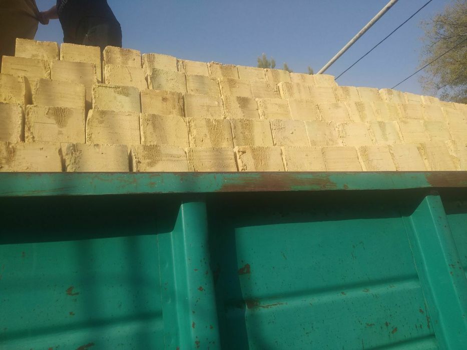 Пишган гишт ва хом гишт йетказиб берамиз